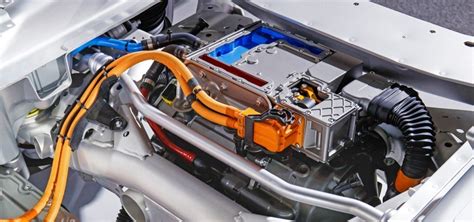 Our customisable high voltage distribution solution assures power distribution between all high voltage components within every electric vehicle. . High voltage automotive